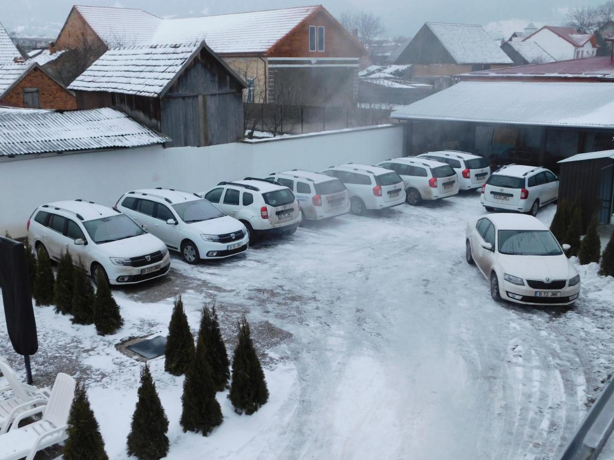 Mountain Vista Suites Zărneşti Dış mekan fotoğraf